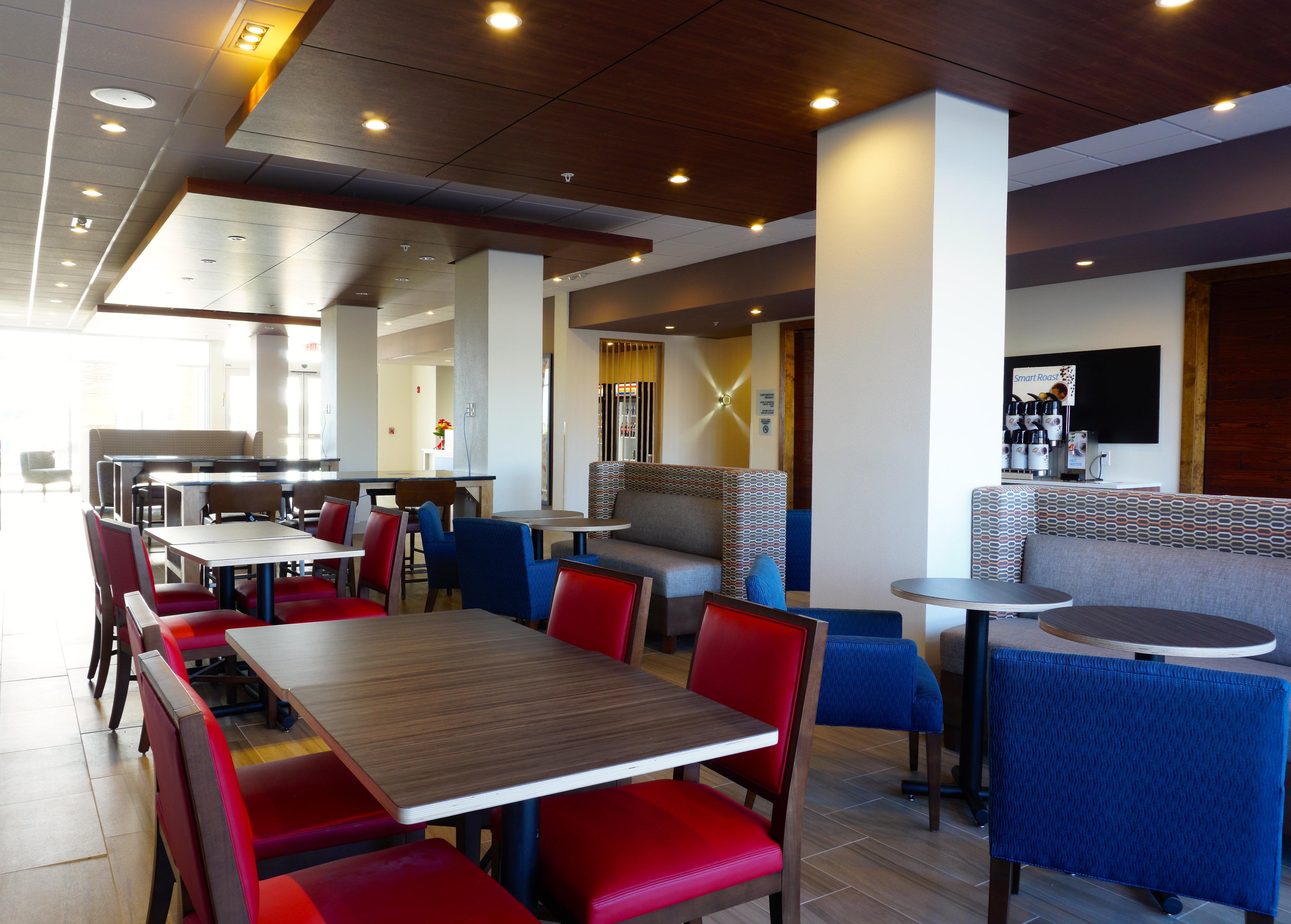 Holiday Inn Express & Suites Omaha - Millard Area By Ihg Luaran gambar