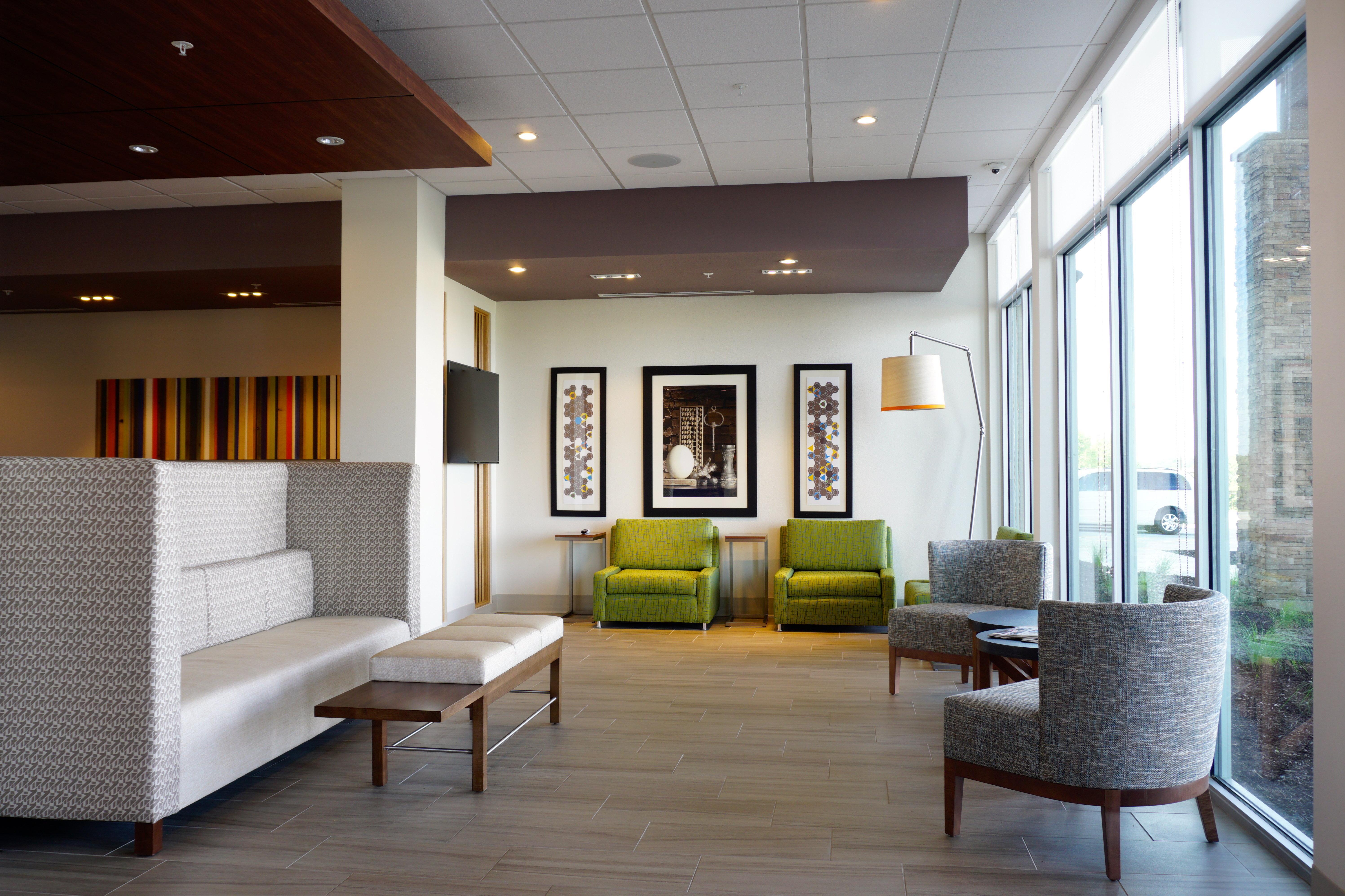 Holiday Inn Express & Suites Omaha - Millard Area By Ihg Luaran gambar